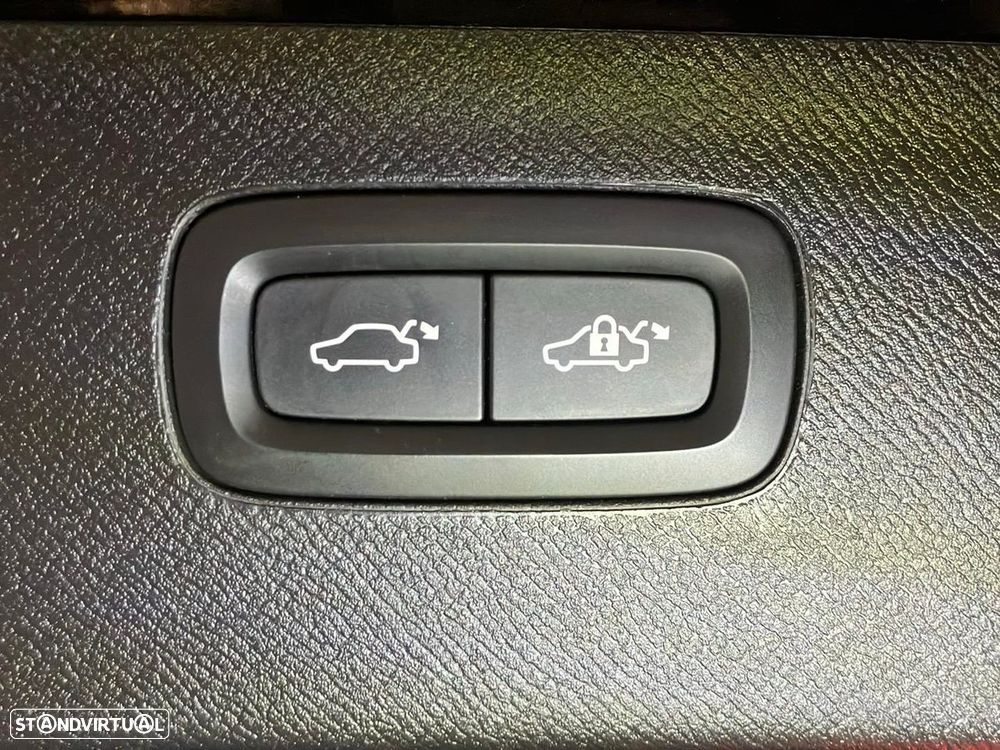 Volvo XC 90 - 26