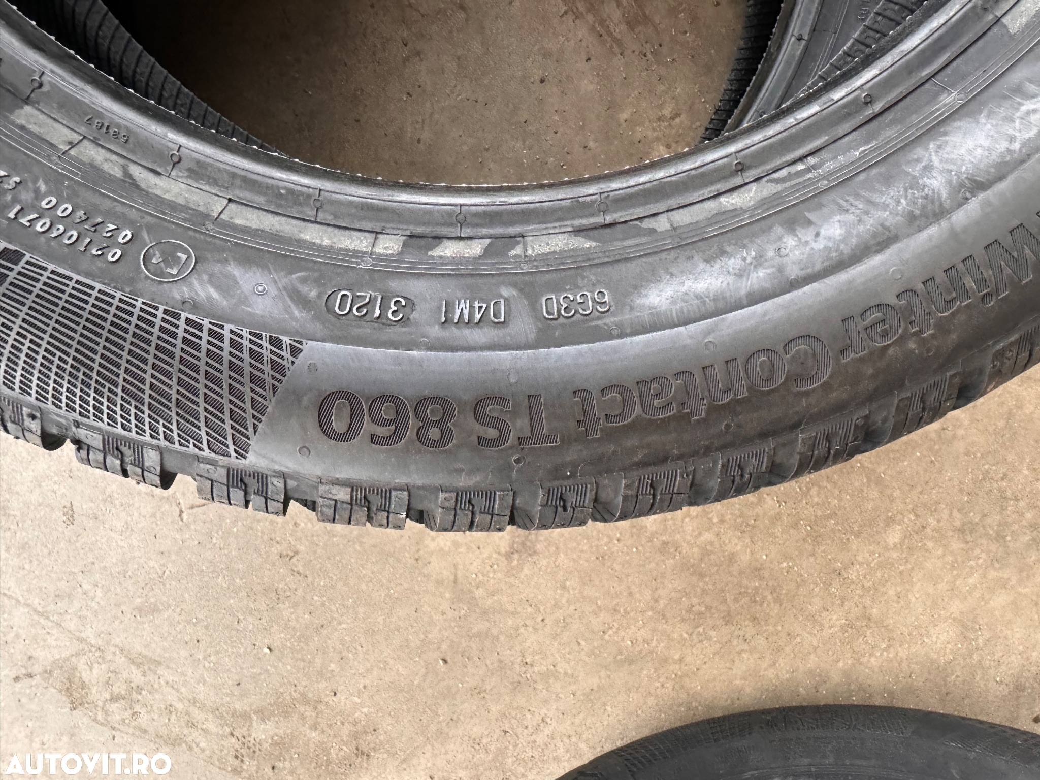 Vând 4 anvelope 185/60/16 continental de iarnă noi - 4