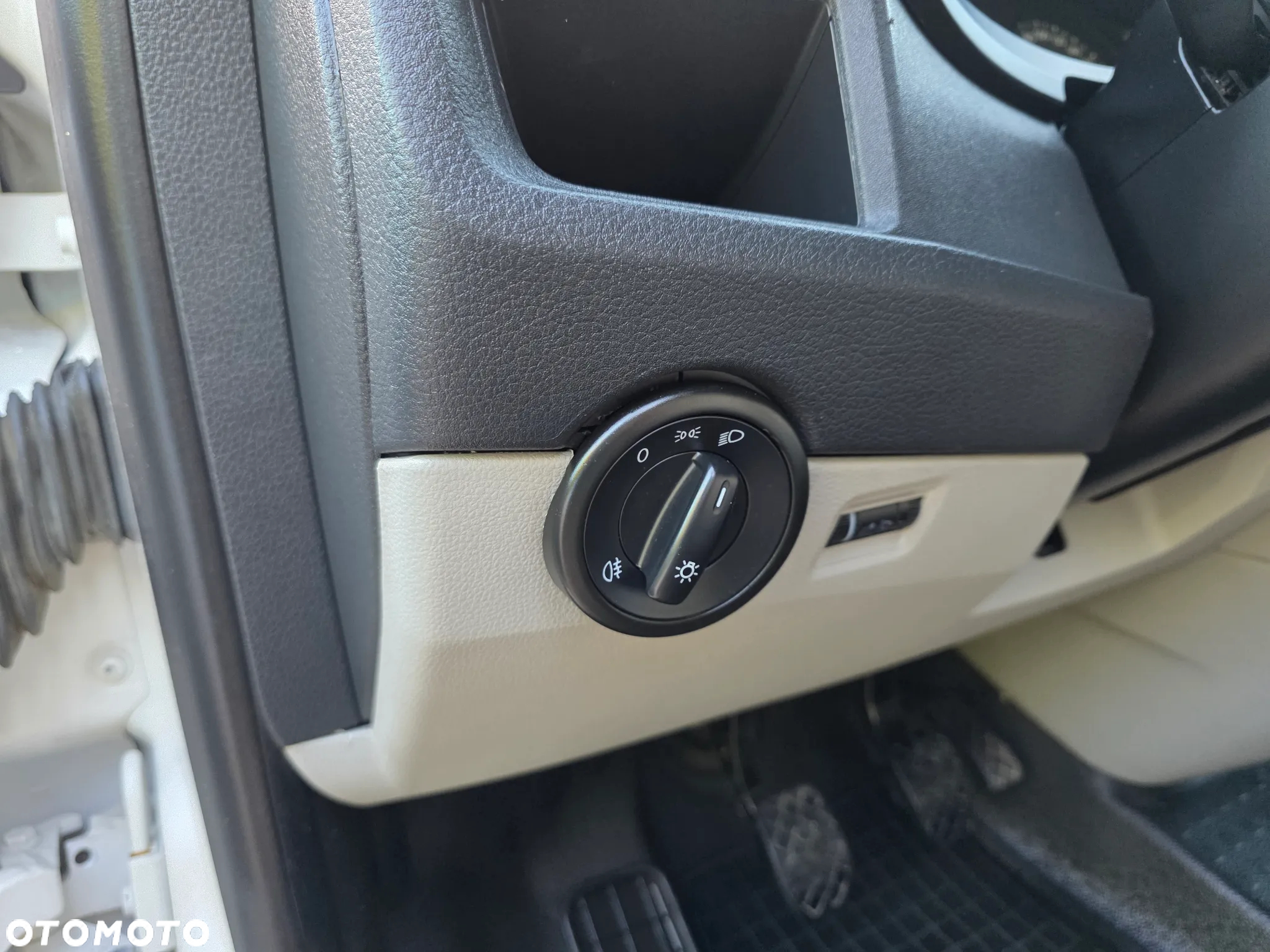 Volkswagen Transporter Long L2H1 - 12