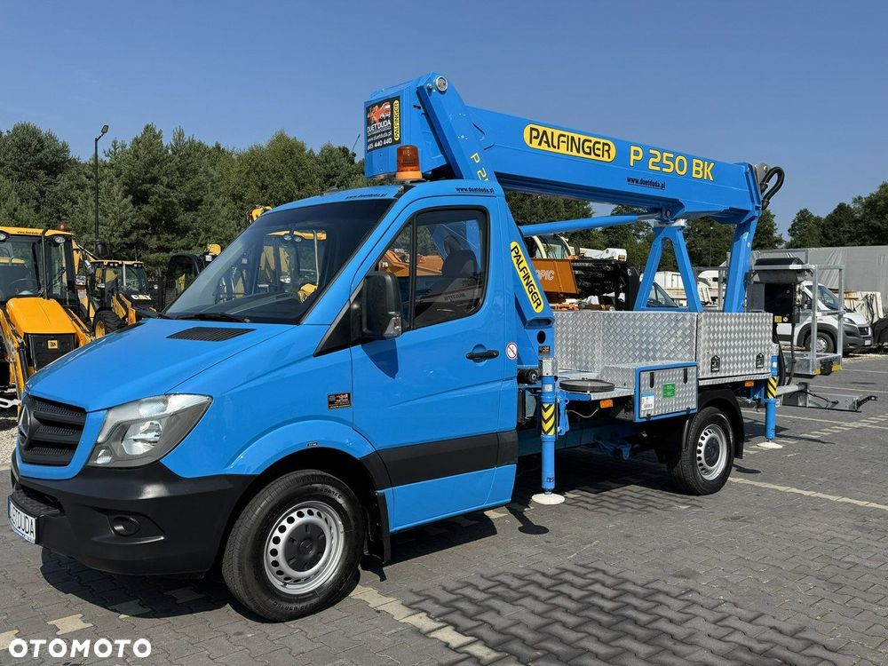 Mercedes-Benz Sprinter - 10