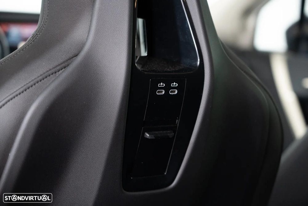 BMW iX xDrive 40 - 33
