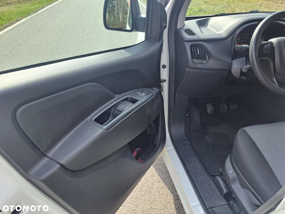 Fiat Doblo II - 29