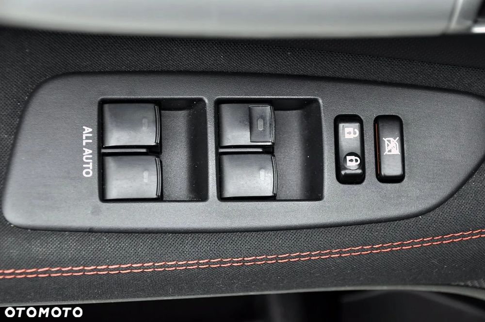 Toyota Auris - 22