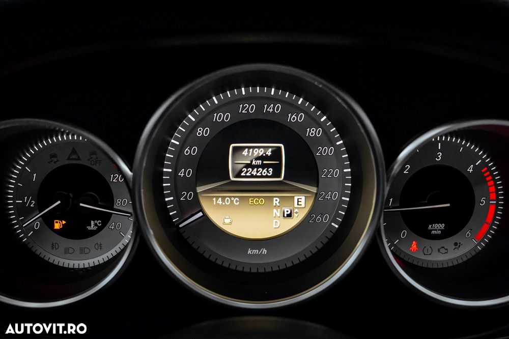 Mercedes-Benz CLS 250 CDI DPF BlueEFFICIENCY 7G-TRONIC - 11