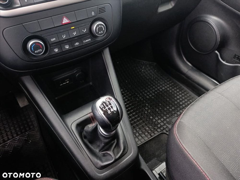 Kia Venga 1.4 CRDi L - 15