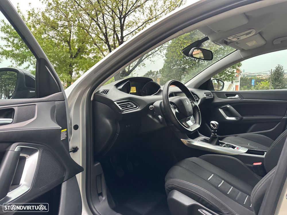 Peugeot 308 e-HDi FAP 115 Stop&Start Allure - 17