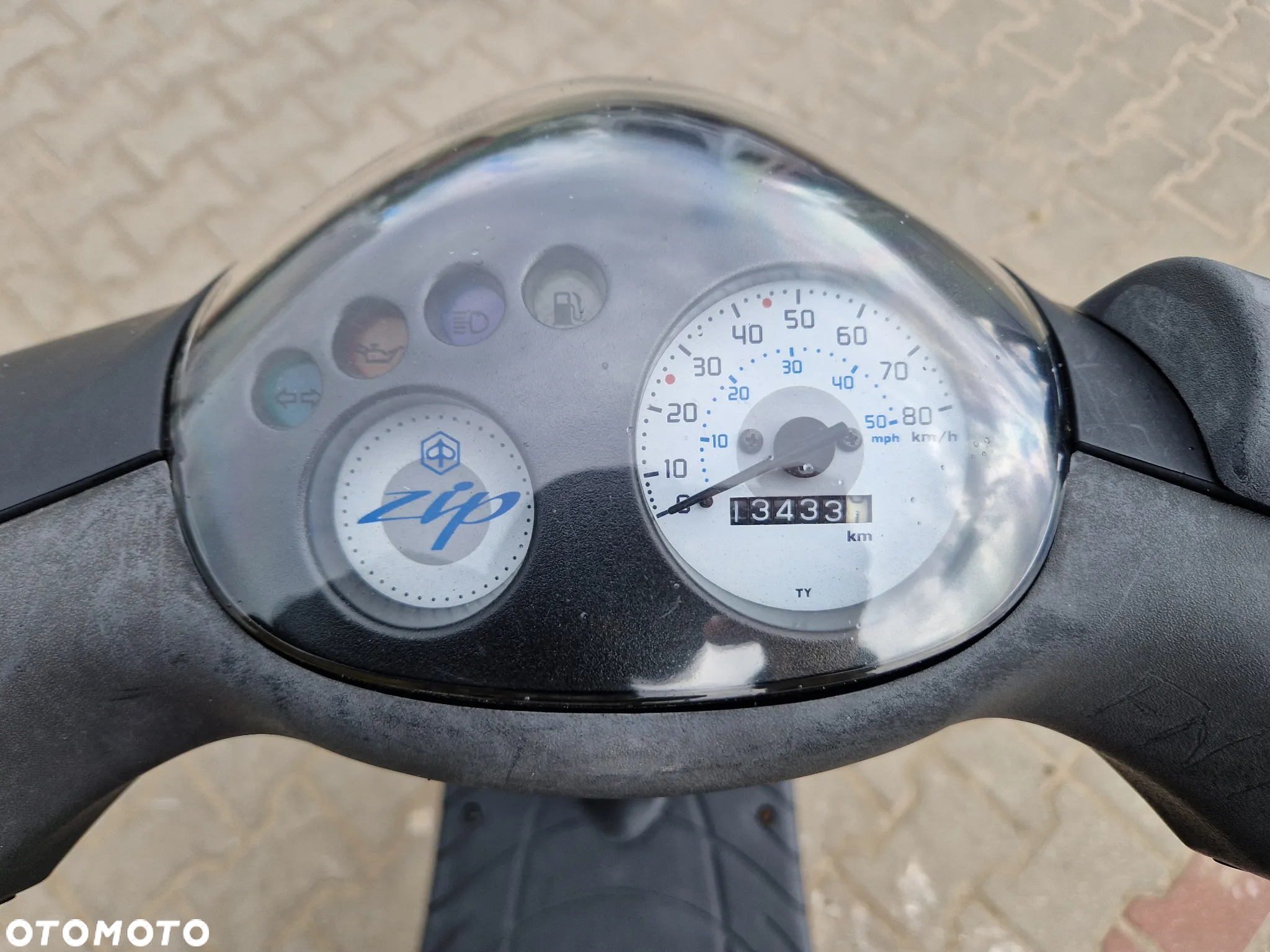 Piaggio ZIP - 4