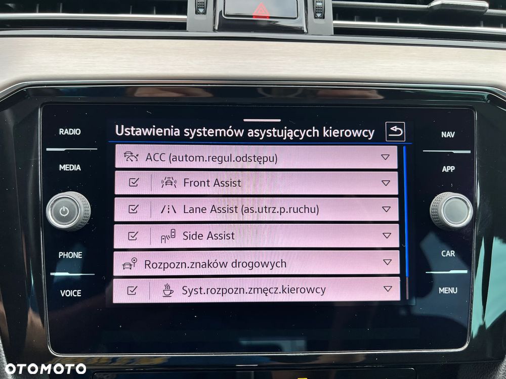 Volkswagen Passat 2.0 TSI Elegance DSG - 27