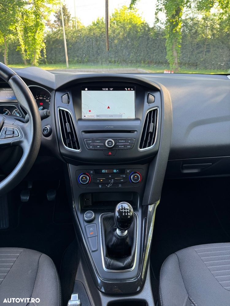 Ford Focus 1.0 EcoBoost Titanium - 14