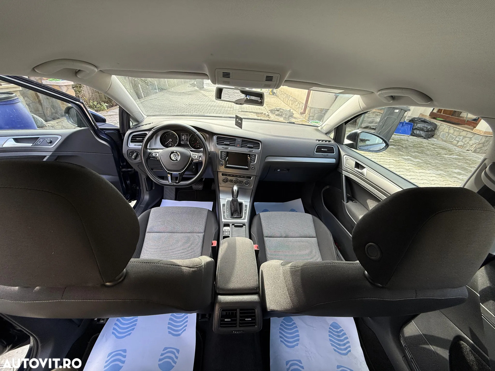 Volkswagen Golf 1.6 TDI DPF DSG BlueMotion Technology Trendline - 15