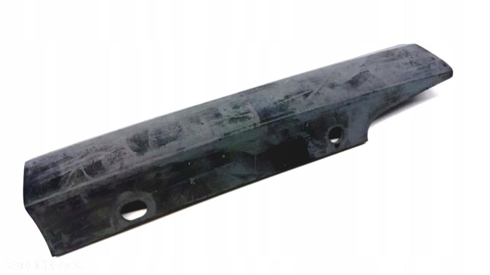 VOLVO XC90 prawe przedluzenie kierownicy powietrza - 1