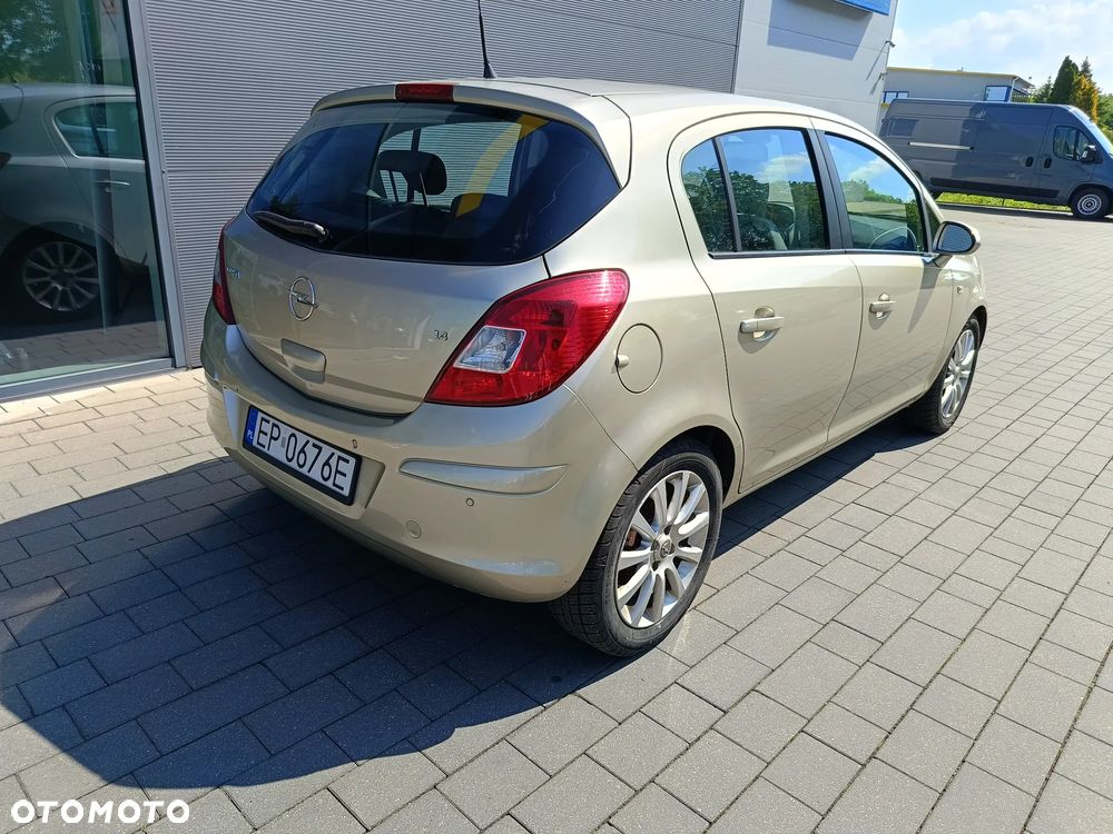 Opel Corsa 1.4 Cosmo - 6