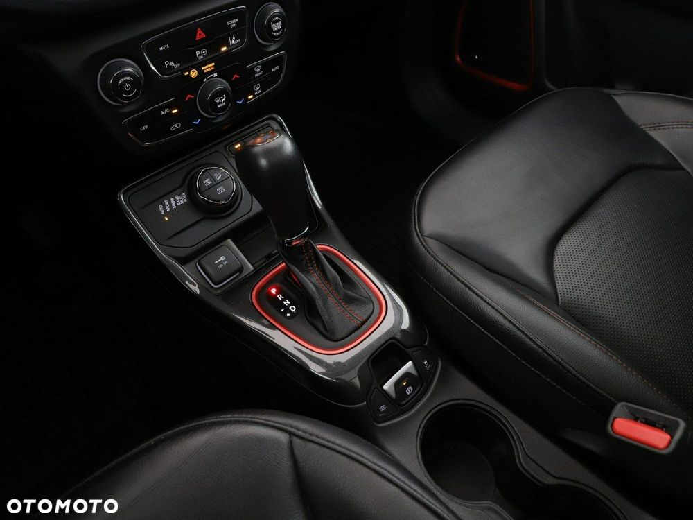 Jeep Compass 1.3 T4 4xe Automatik Trailhawk - 31