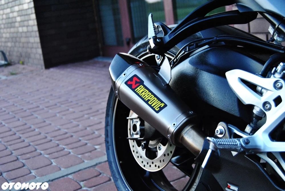 Suzuki GSX - 7