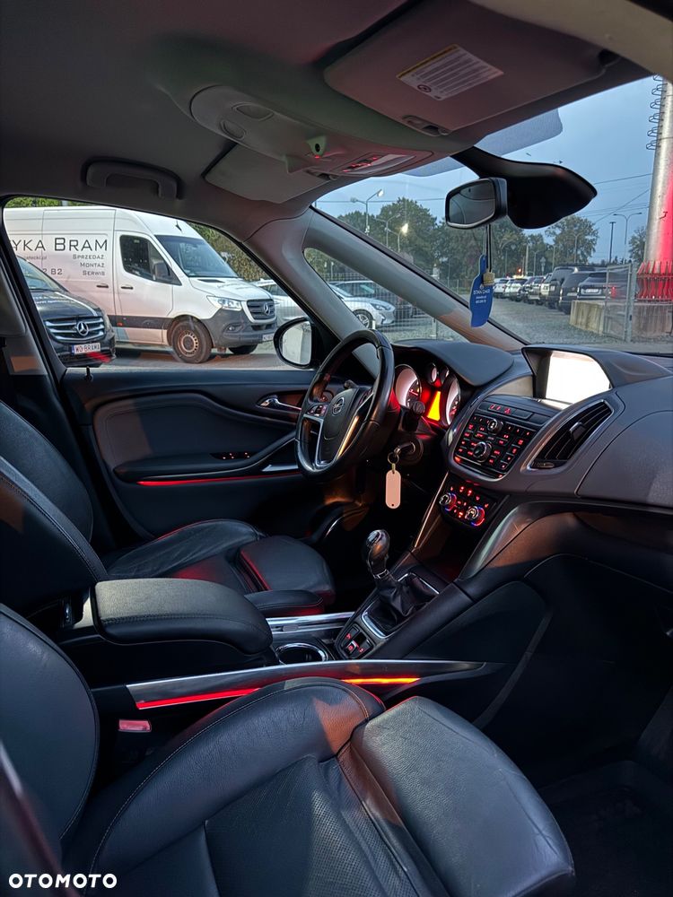 Opel Zafira Tourer 2.0 CDTI ecoFLEX Start/Stop Active - 6