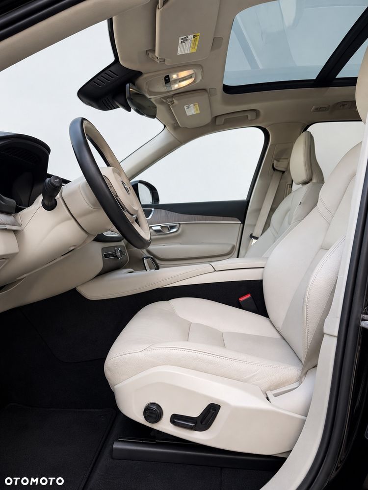 Volvo XC 90 B5 B AWD Plus Bright - 8