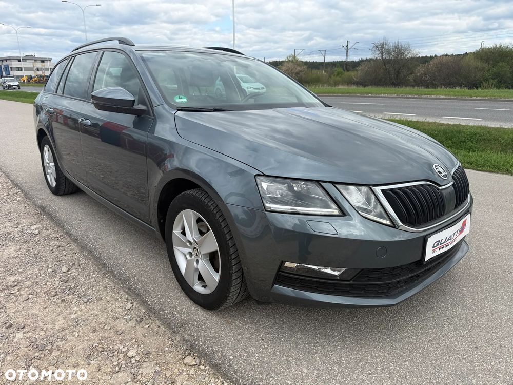 Skoda Octavia 1.6 TDI DSG Style - 4