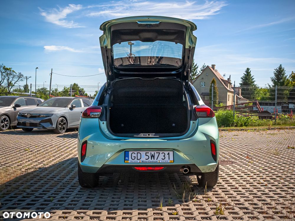 Opel Corsa 1.2 T mHEV GS eDCT - 11