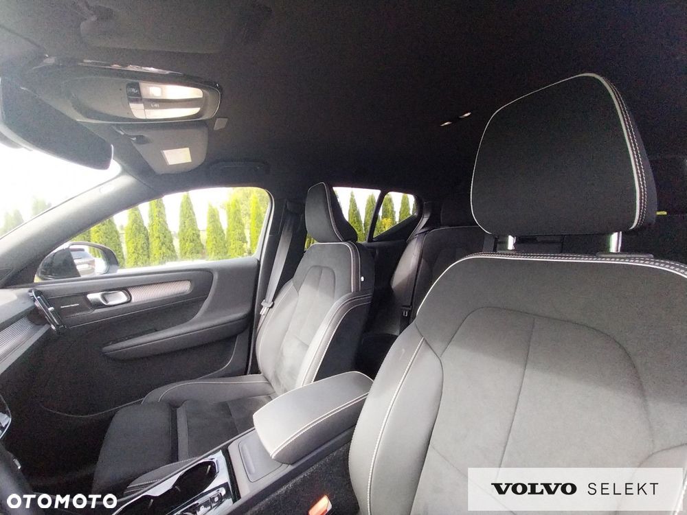 Volvo XC 40 - 18