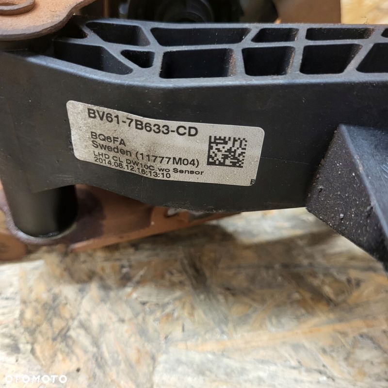 FORD FOCUS MK3 KOMBI HB 1.6 TDCI POMPKA SPRZĘGŁA+PEDAŁ BV617B633CD - 2