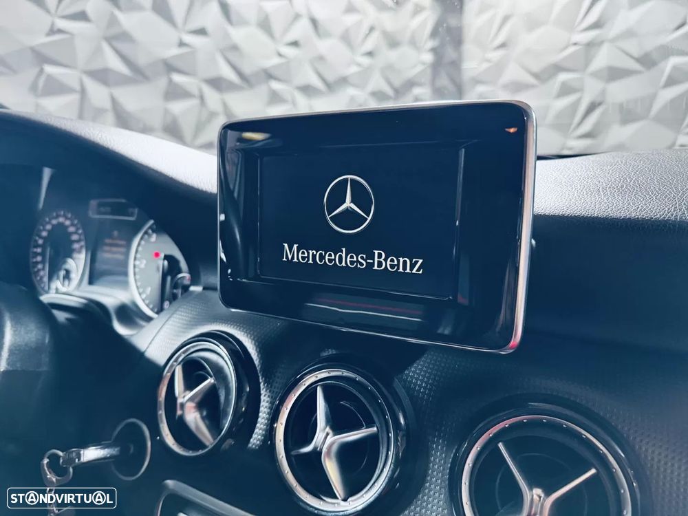 Mercedes-Benz A 180 d Style - 23