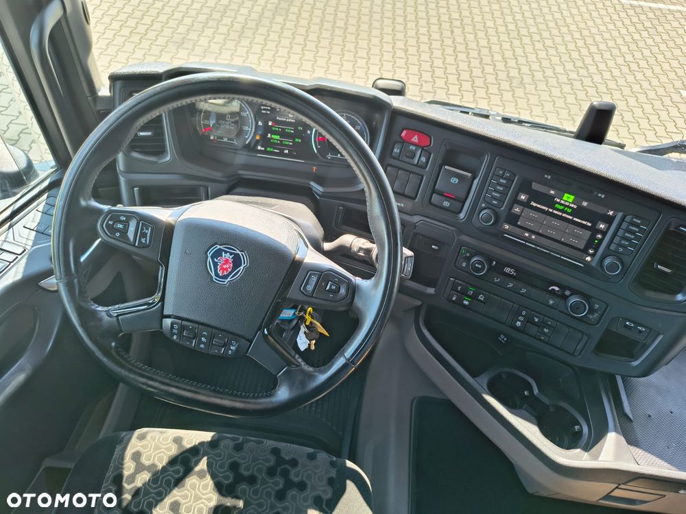 Scania R460 / STANDARD / RETARDER / - 11