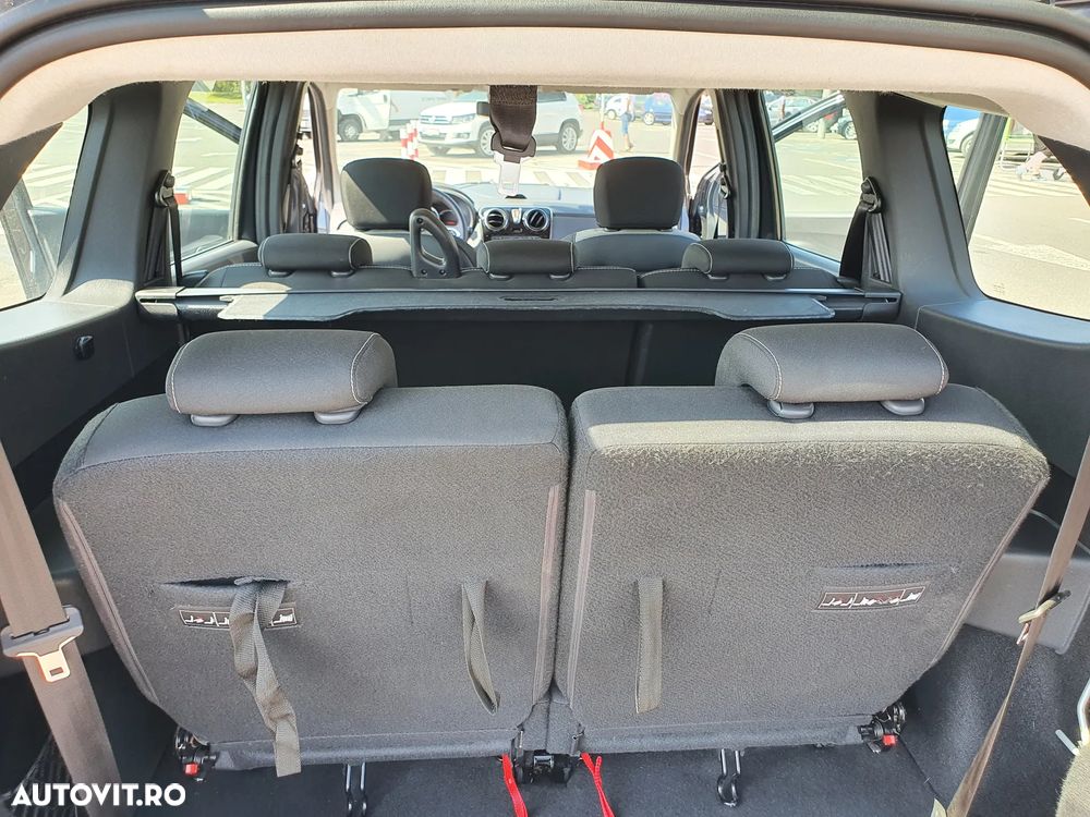 Dacia Lodgy 1.2 TCe 115 CP Stepway - 8