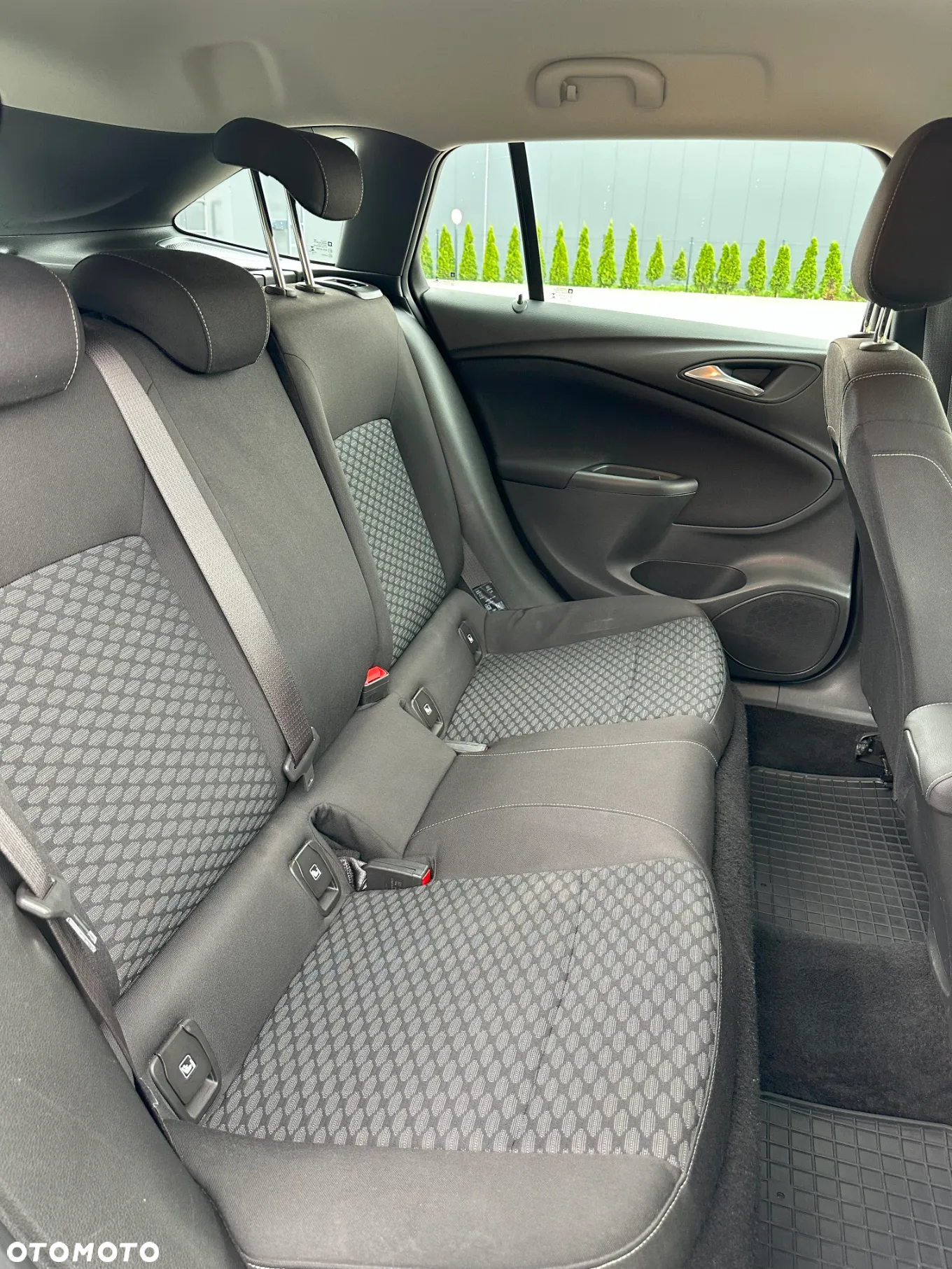 Opel Astra V 1.6 CDTI Enjoy S&S - 13