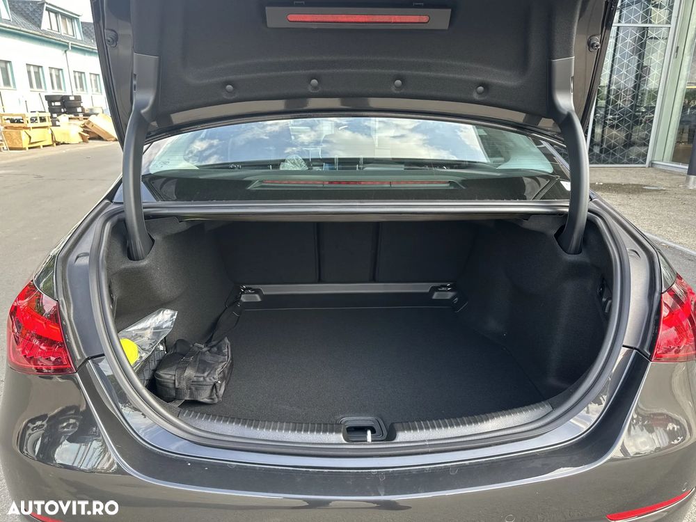 Mercedes-Benz C 180 9G-TRONIC Edition Avantgarde - 20