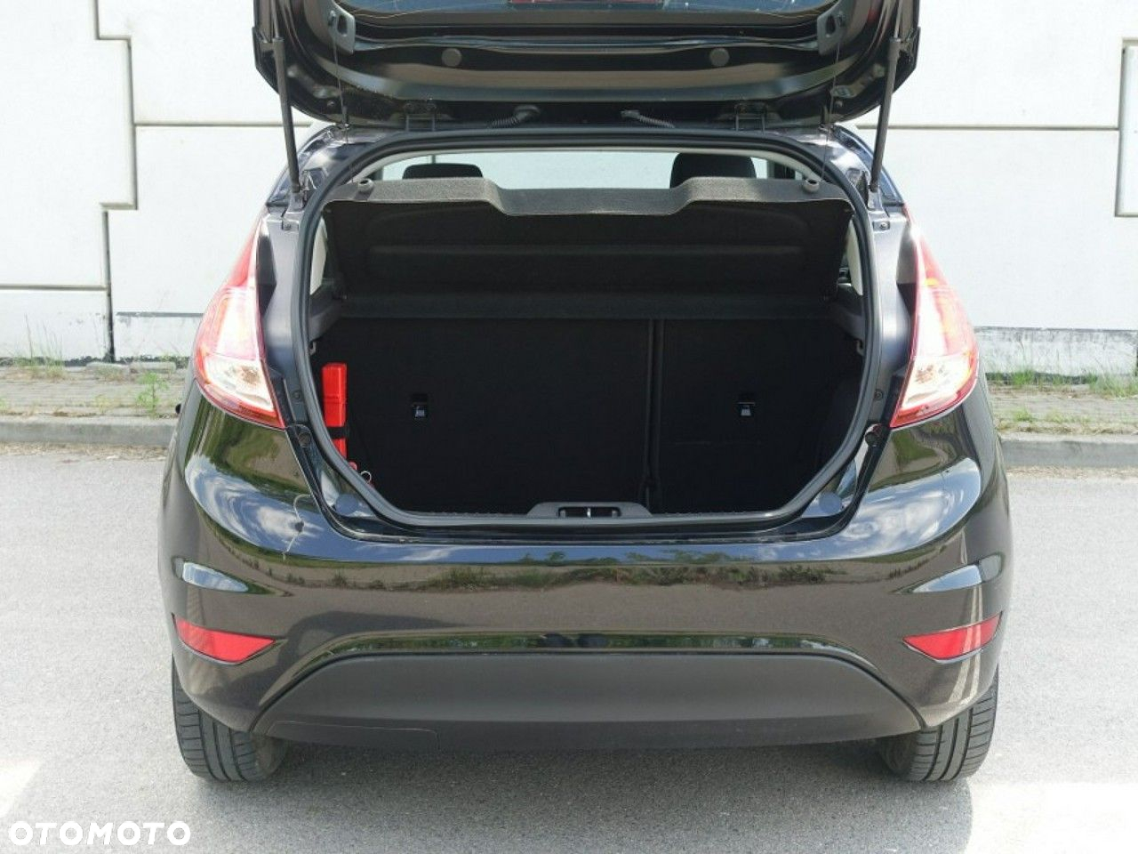 Ford Fiesta - 25