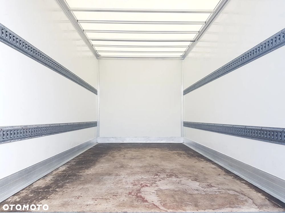 Renault MASTER KONTENER 8EP 4,22x2,23x2,23 KLIMA KRAJOWY MANUAL 6-BIEGÓW - 17