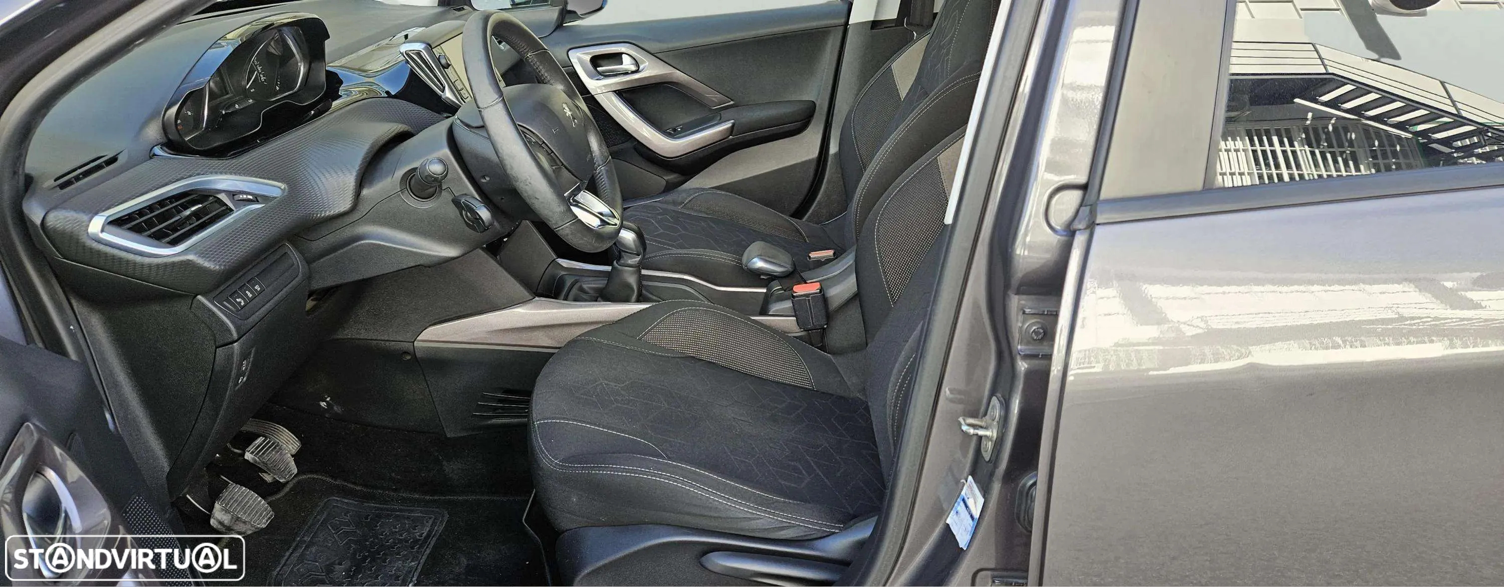 Peugeot 2008 1.6 BlueHDi Allure - 9