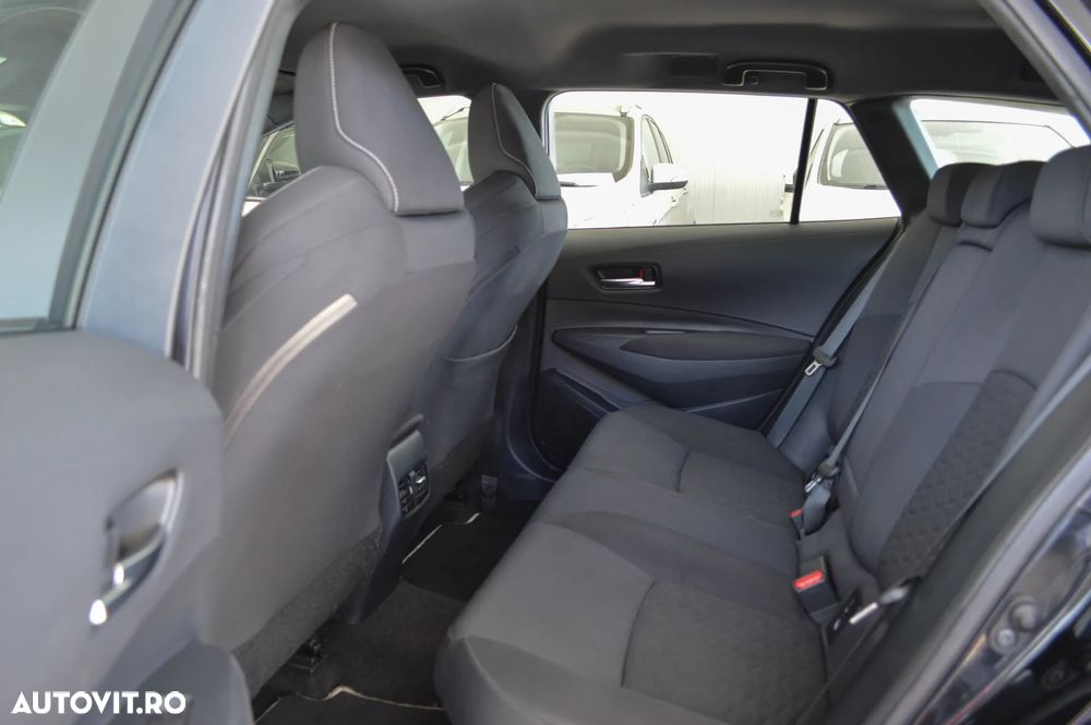 Toyota Corolla 2.0 Business Edition - 29
