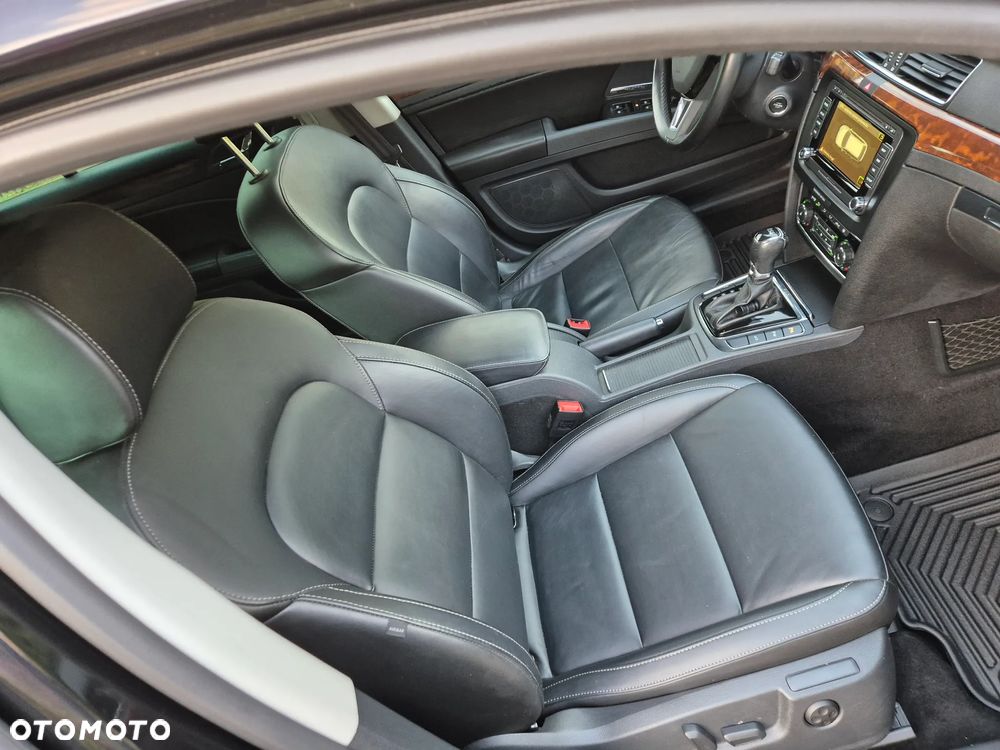 Skoda Superb Combi 2.0 TDI DSG Exclusive - 22
