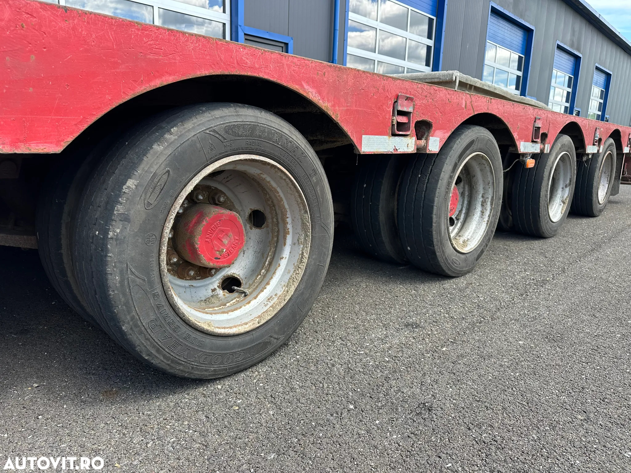 ES-GE •	Trailer ES-GE 4SOU-25-28.2N / Extensibil 19.5m  / Axa Viratoare / Axa Portanta - 10
