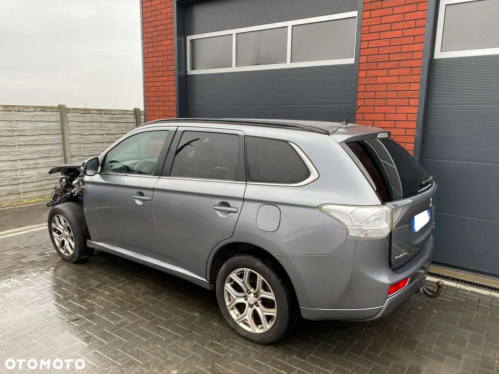 Mitsubishi Outlander 2.4 4WD - 35