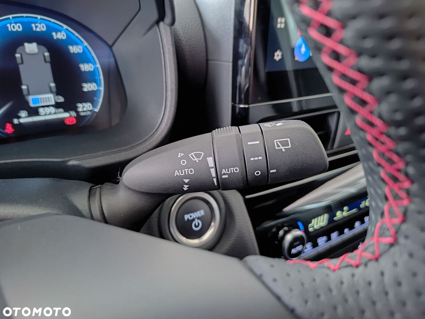 Toyota Yaris Cross - 18