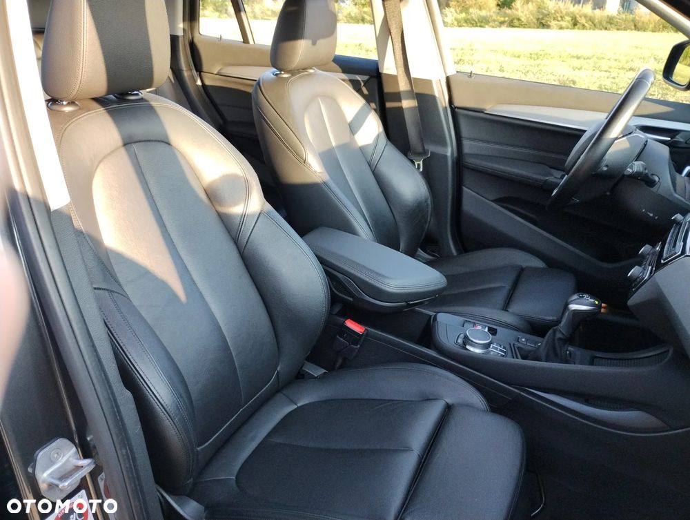 BMW X1 xDrive25i Advantage - 13