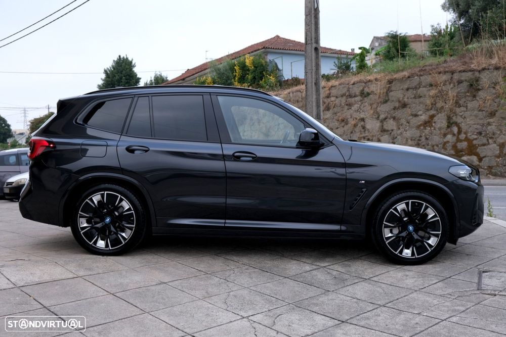 BMW iX3 M Sport Impressive - 5