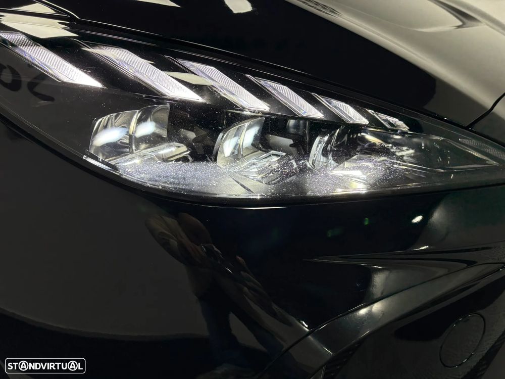 MG MG4 64 kWh Luxury - 27