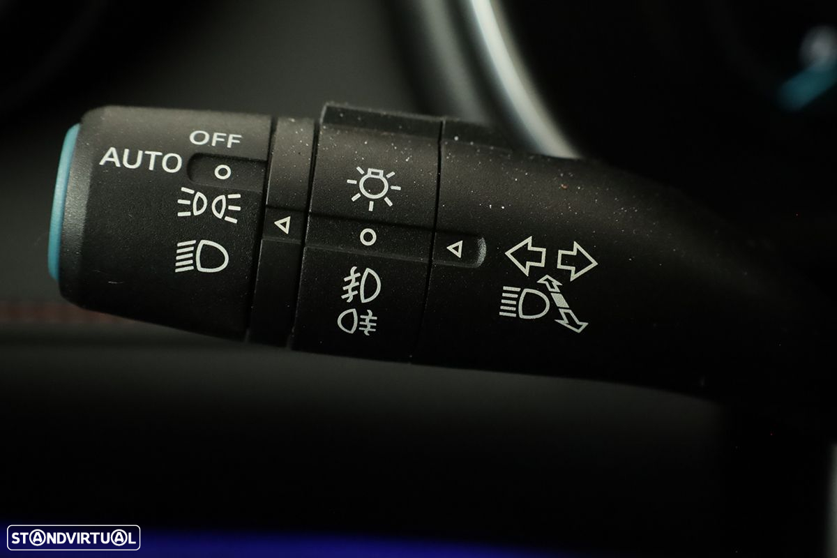 MG EHS 1.5 T-GDI Plug-in Hybrid Luxury - 17