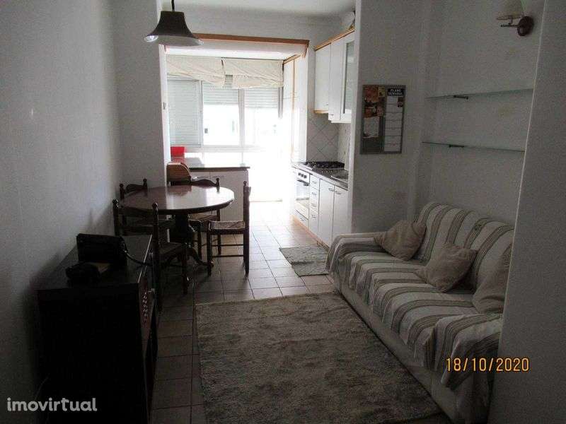 Apartamento T1 às portas de Benfica - Grande imagem: 2/5