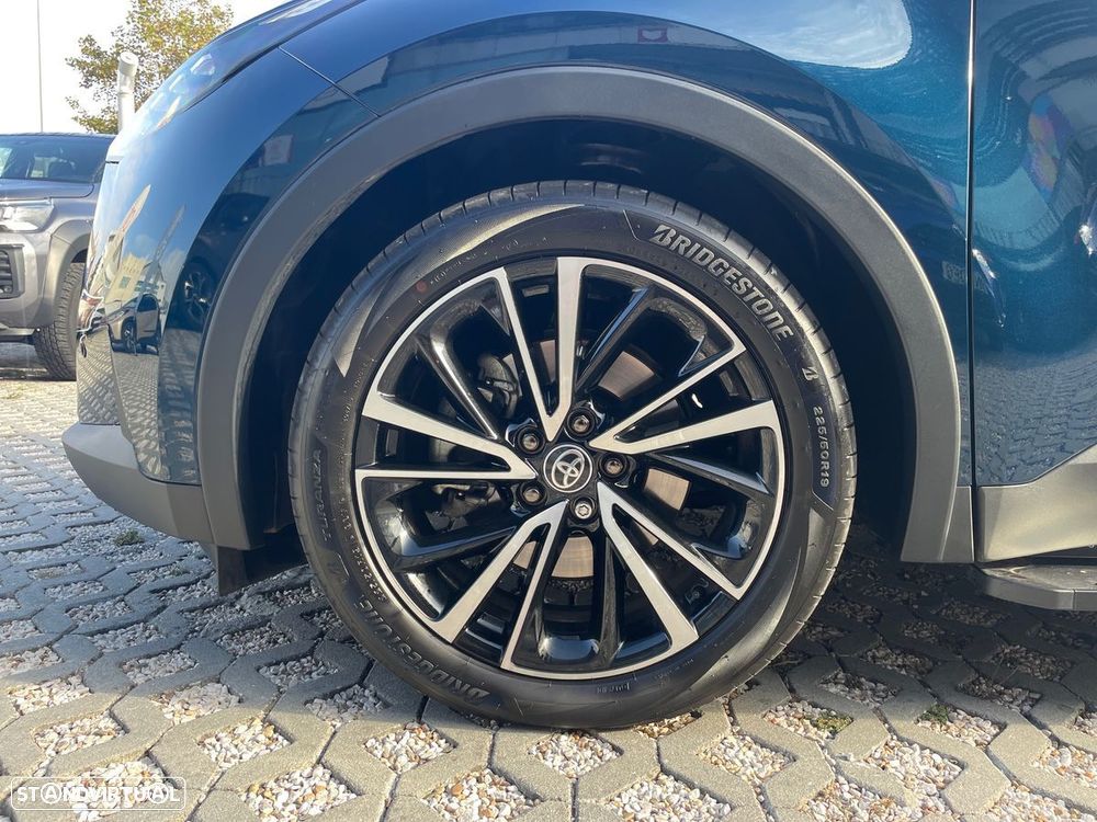 Toyota C-HR - 16