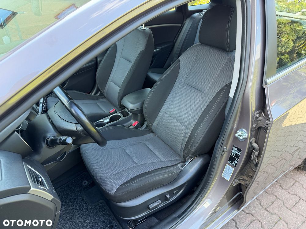 Hyundai i30 blue Kombi 1.4 YES Gold - 21