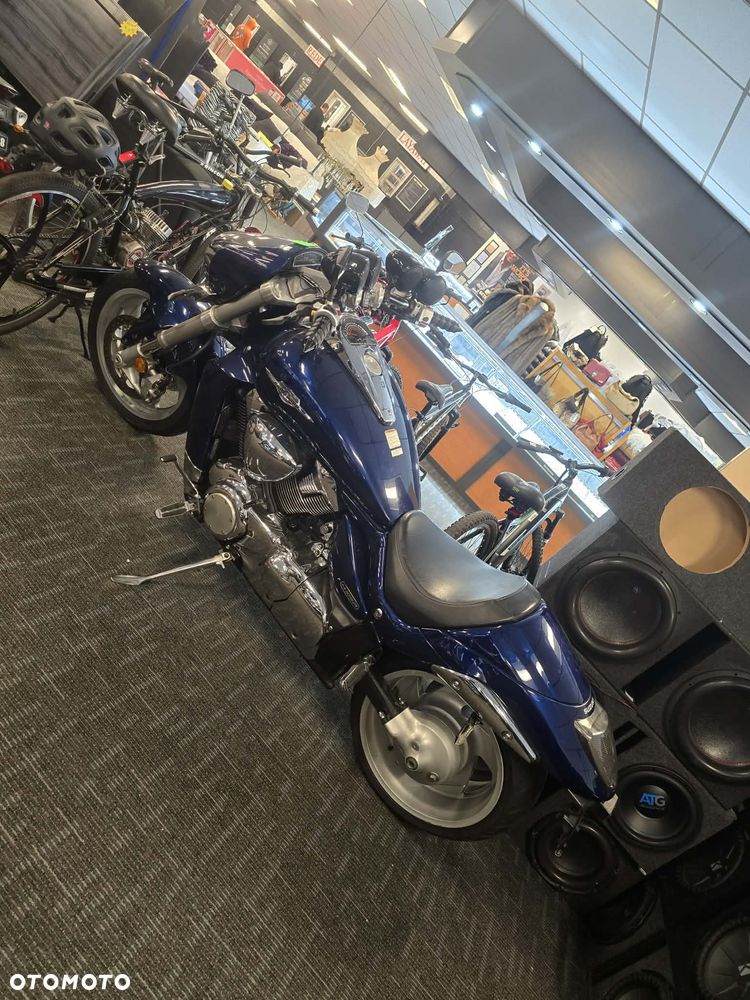 Suzuki Boulevard - 17