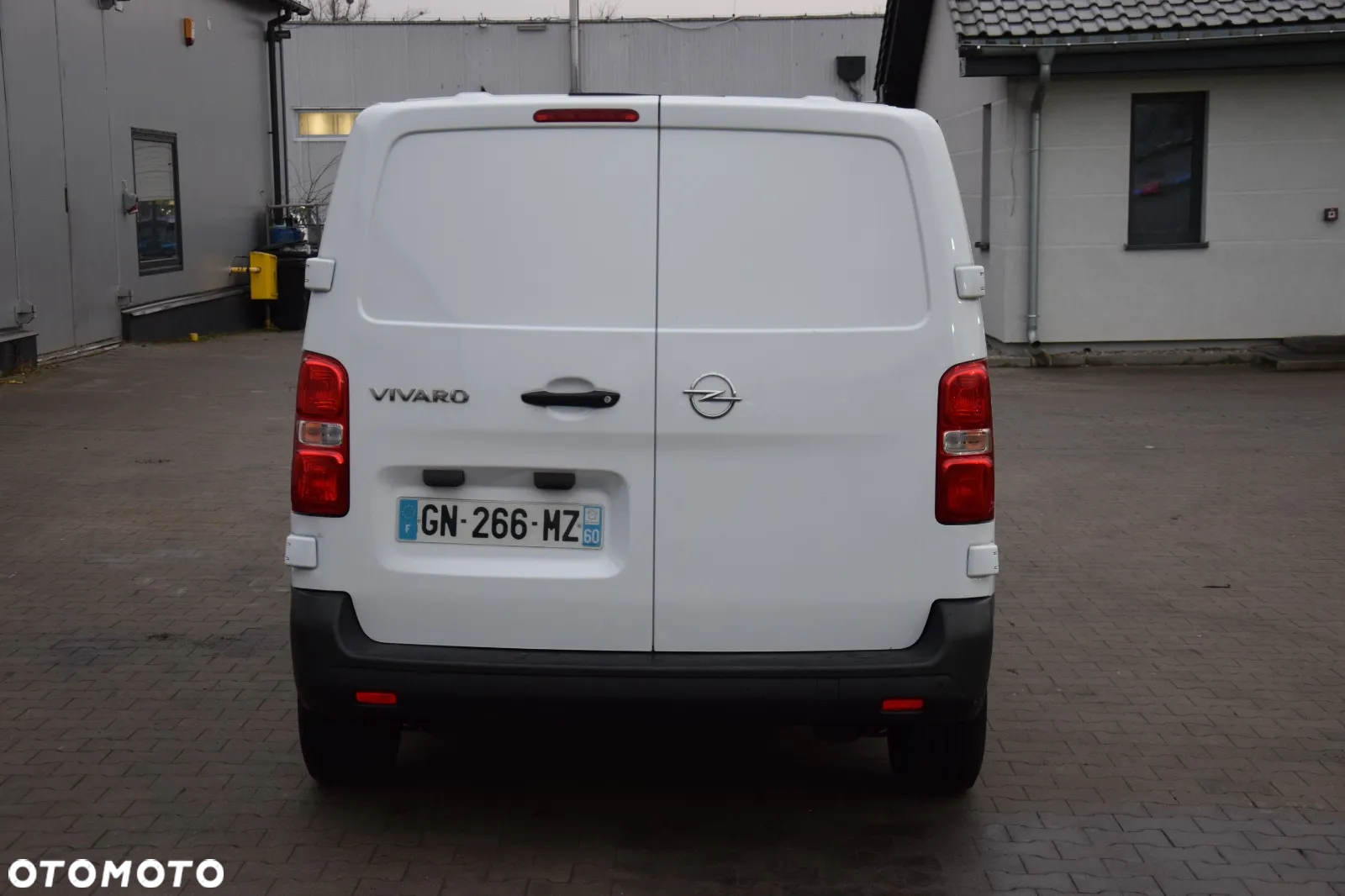 Opel Vivaro - 9