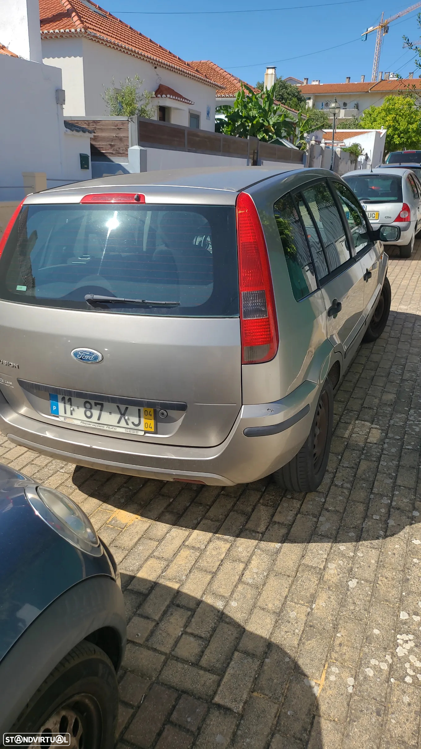 Ford Fusion - 4