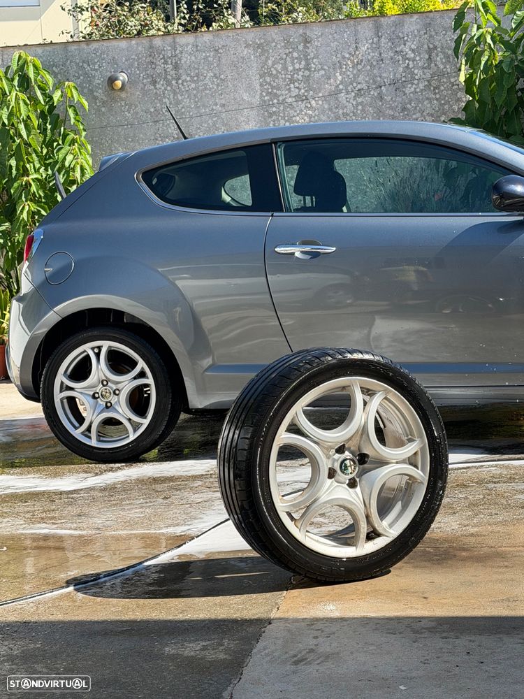 Alfa Romeo Mito 2010 photo 2