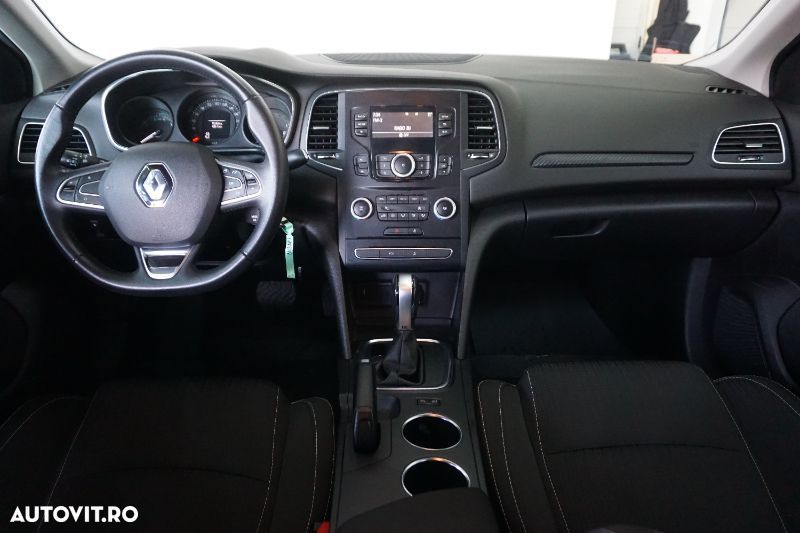 Renault Megane TCe EDC Zen - 10