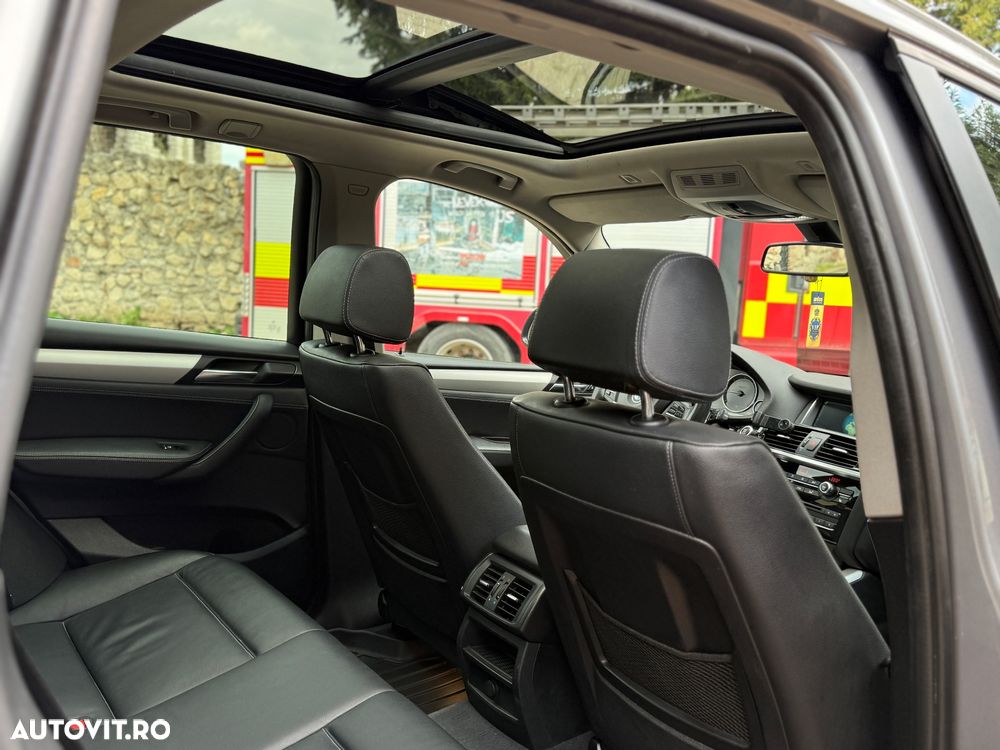 BMW X3 xDrive20d AT Luxury Line - 4